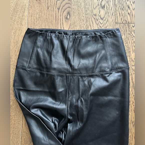 Wilfred Free Daria faux leather leggings - Picture 4 of 4